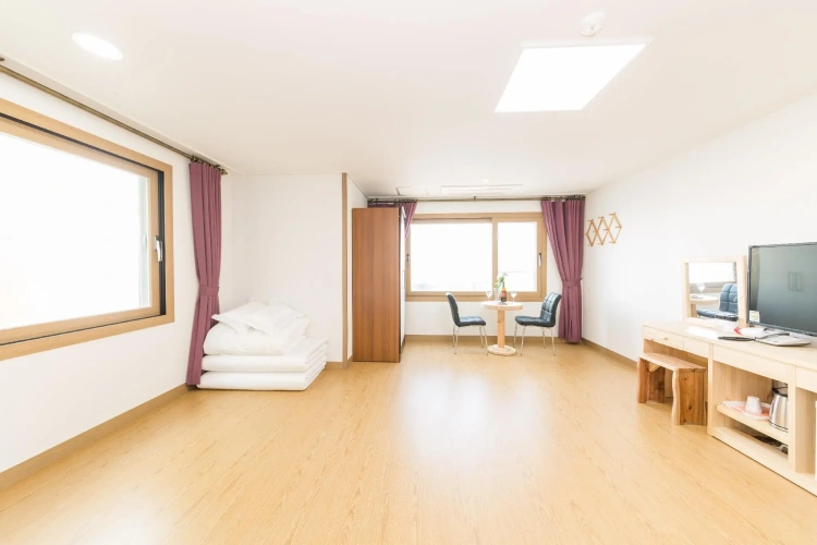 1 Bedroom Deluxe Quadruple room