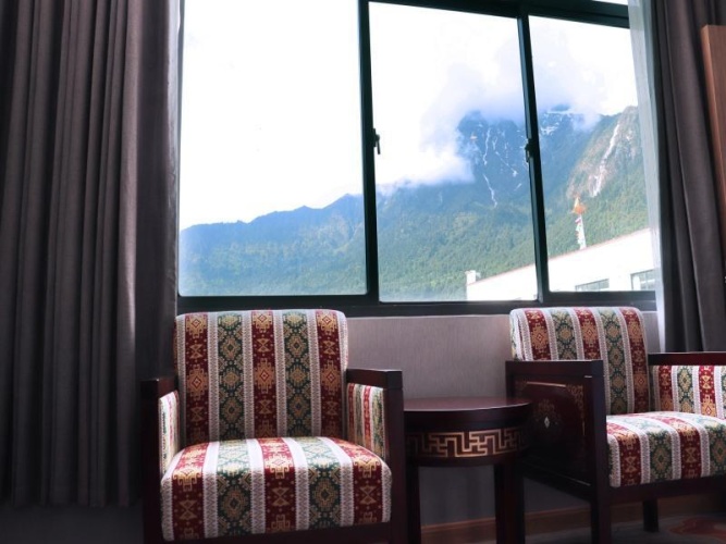 Standard Triple room