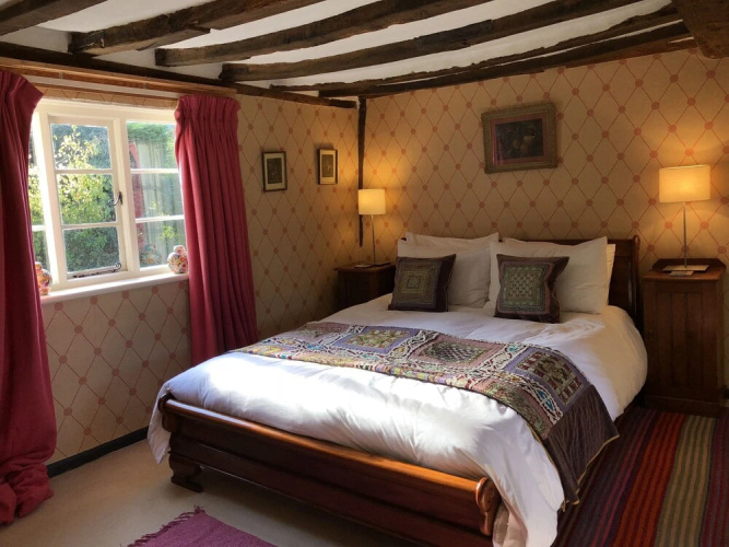 Crown House Bed & Breakfast