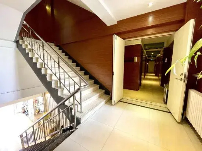 Jinyi Business Hotel