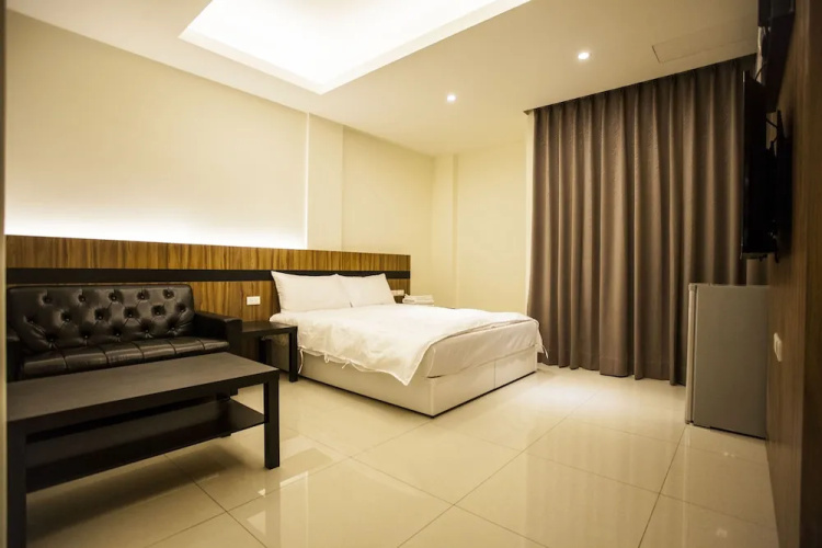 Ice homestay
