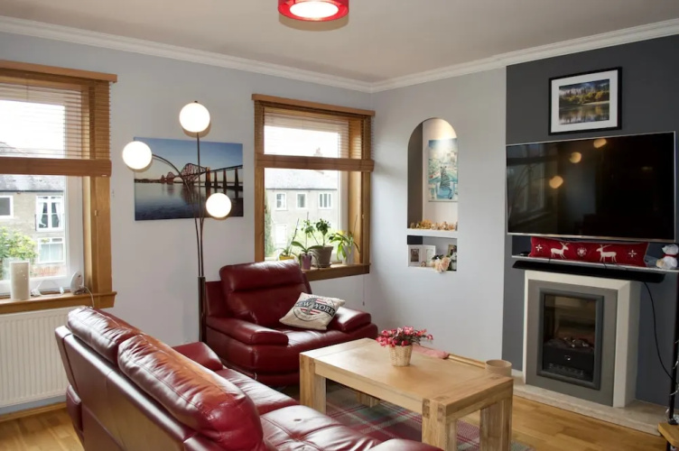 2 Bedroom Flat With Private Garden