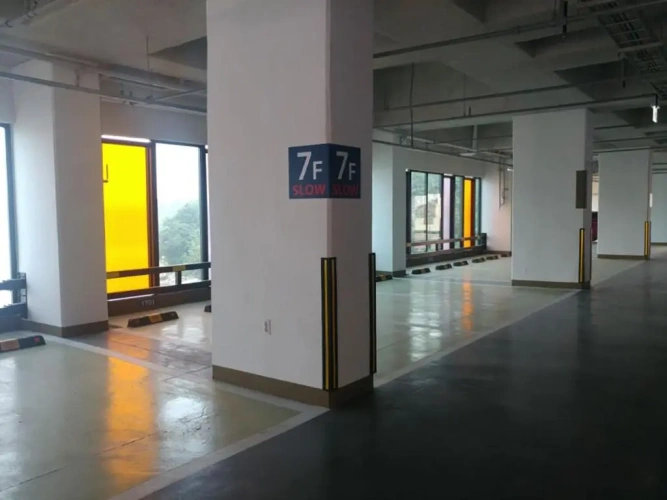 3 Bedrooms Apartment