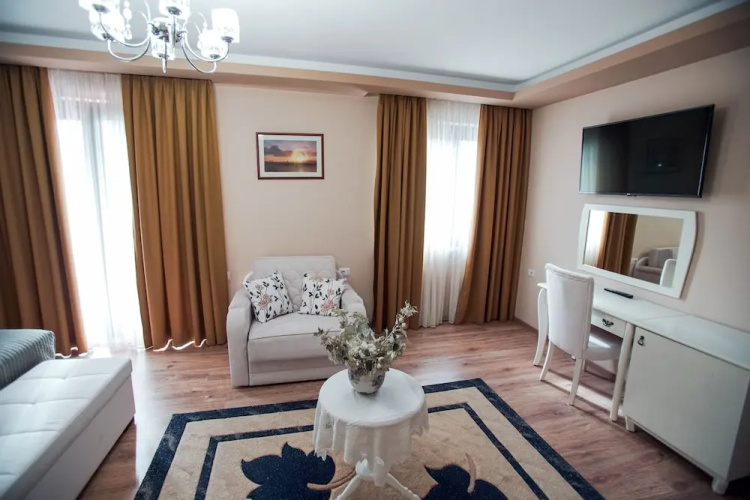 Hotel Borova