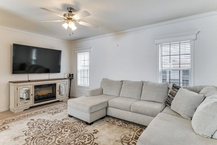 3 Bedrooms Cottage