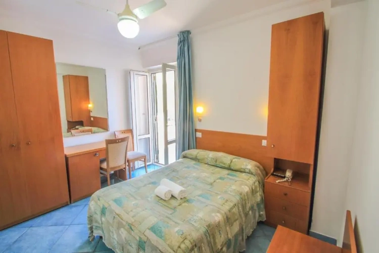 Standard Single room with sea view