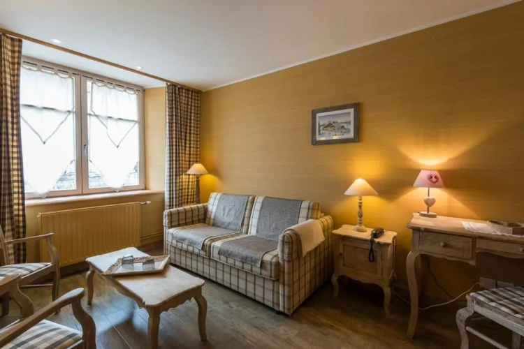 Double Suite