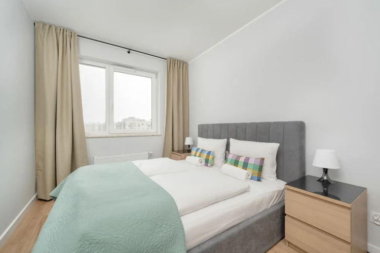 Pleasant Decor & Parking by Renters