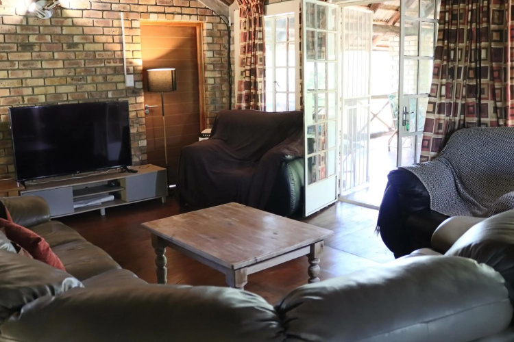 Mellivora Lodge