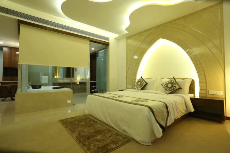 Eulogia Inn
