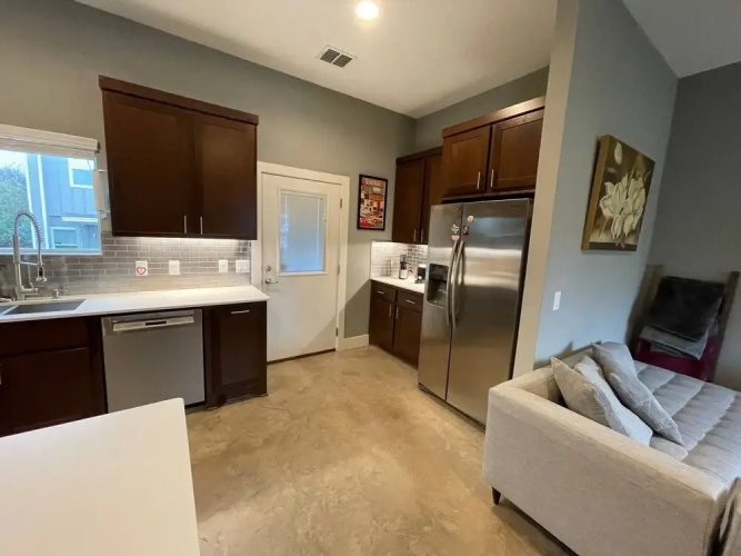 Modern Home In North-central Austin