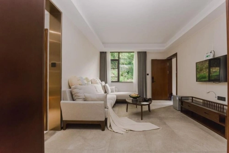 Family Suite with courtyard view