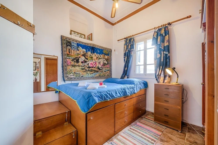 3 Bedrooms Cottage with partial sea view