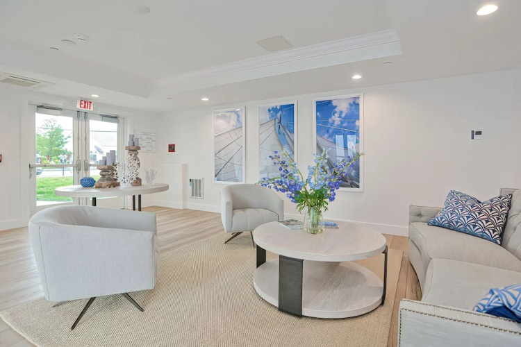 Thomas Sea Suites