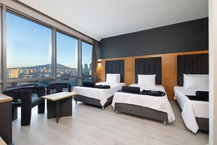 Standard Triple Family room with city view