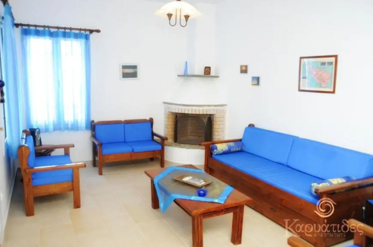 Karyatides Apartments