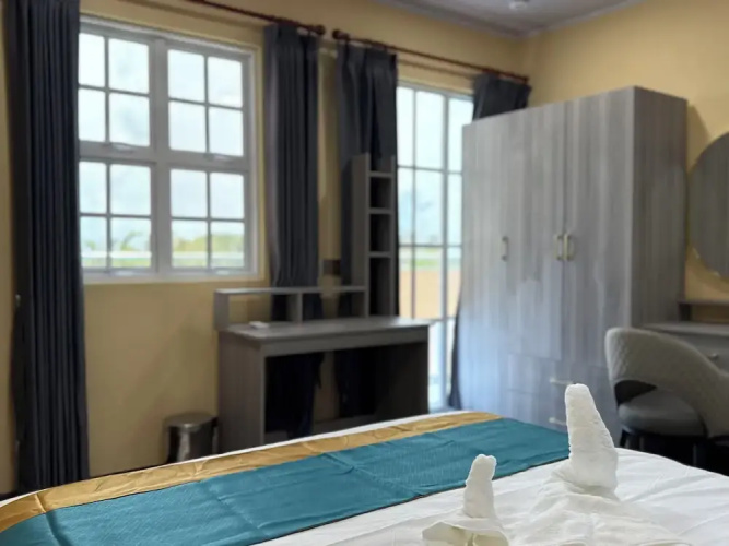 Breeze Haven Surf Retreat