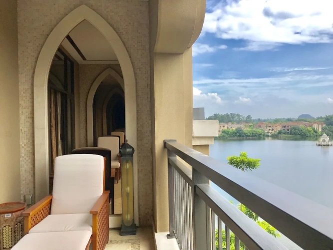 Deluxe Double room with balcony