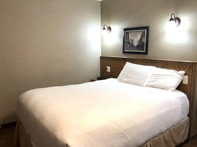 District Hotel