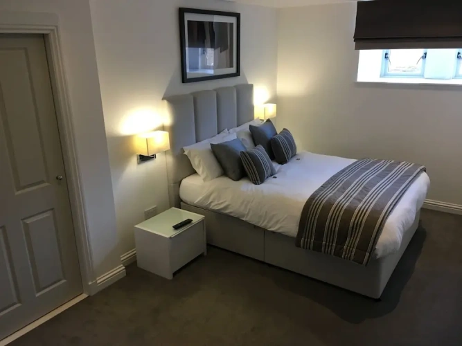 3 Bedrooms Luxury Apartment