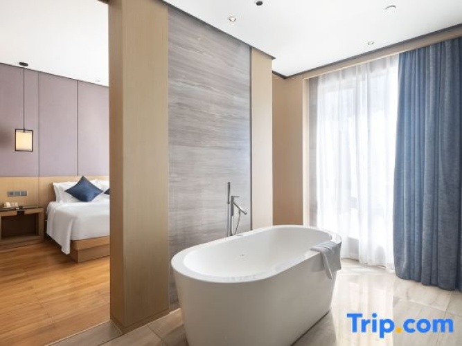 Deluxe Double Suite