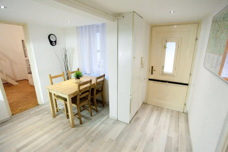 Budapest Easy Flat Opera