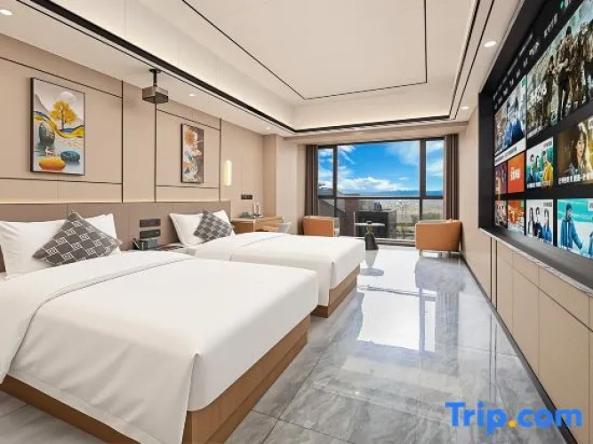 Grand Twin room with mountain view