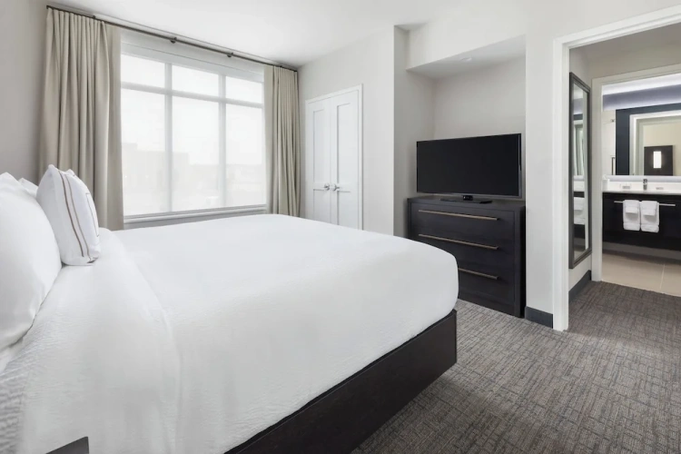 1 Bedroom Suite