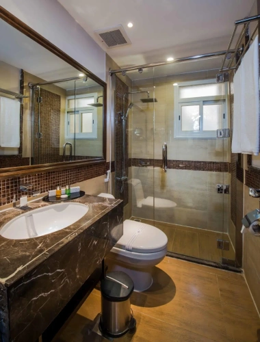 2 Bedrooms Double Suite