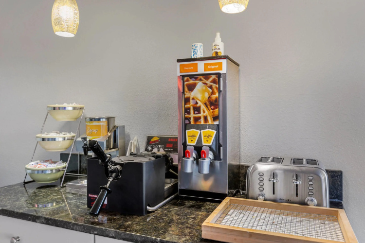 Quality Inn & Suites Easley - Greenville