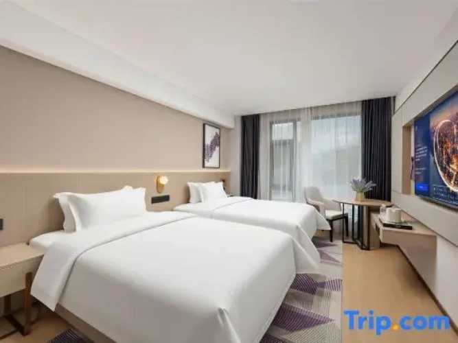 Standard Twin room with mountain view