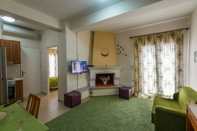 1 Bedroom Apartment with balcony and beachfront