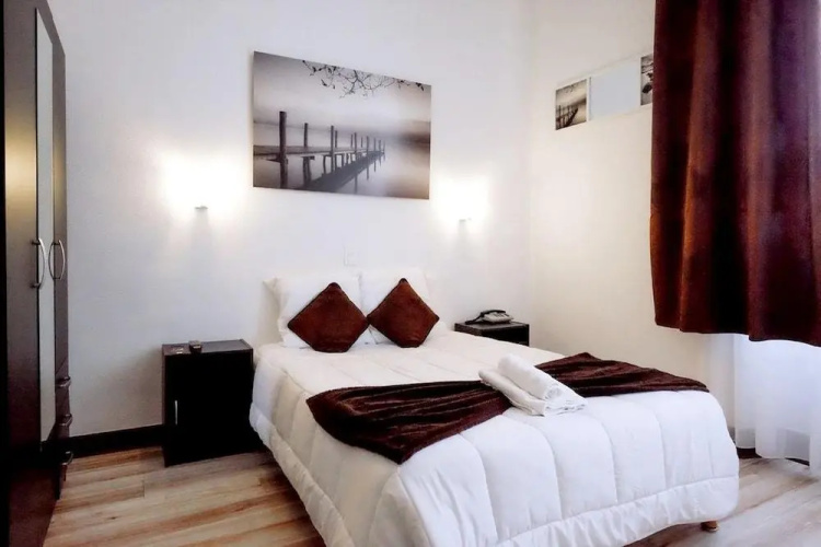 Hotel Pedussaut