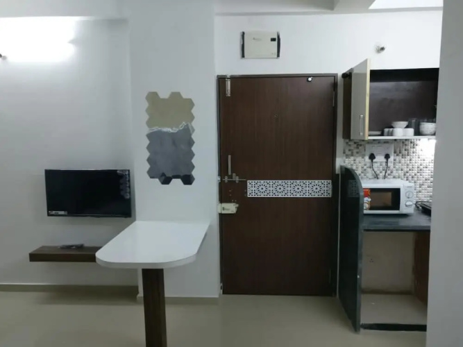 StayEden - Comfortable & Stylish 2BHK