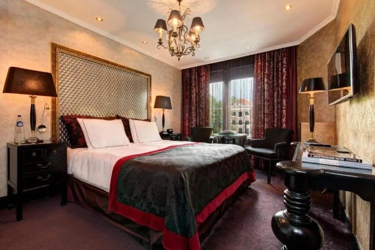Standard Double room with canal view