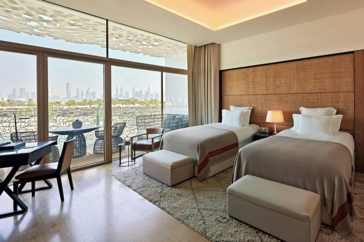 Deluxe Twin room with balcony and beach view
