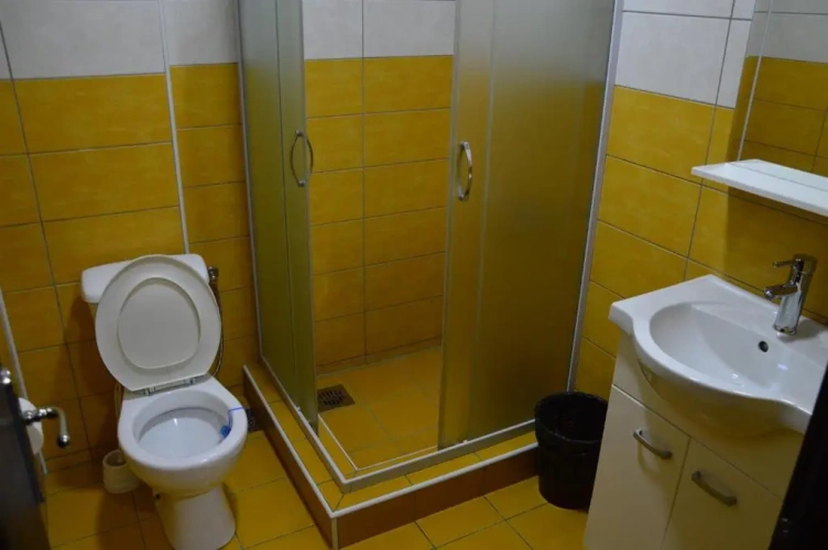 Economy Triple room