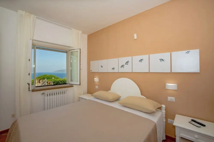 Classic Triple room with sea view