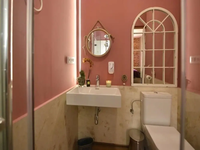 Standard Twin room with city view