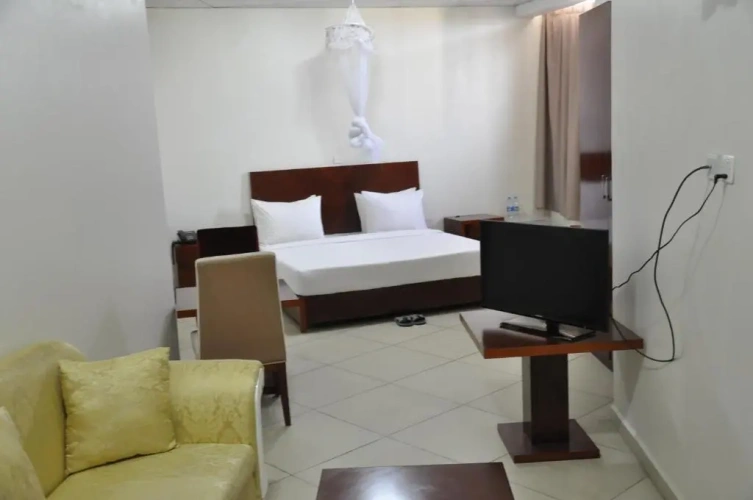 Deluxe Suite