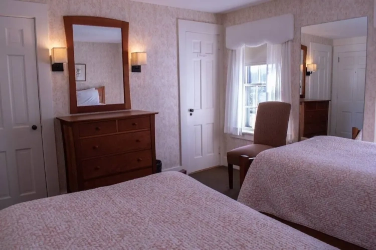2 Bedrooms Standard Double Family room