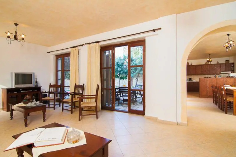 Sarris Villa, a country side villa, By ThinkVilla