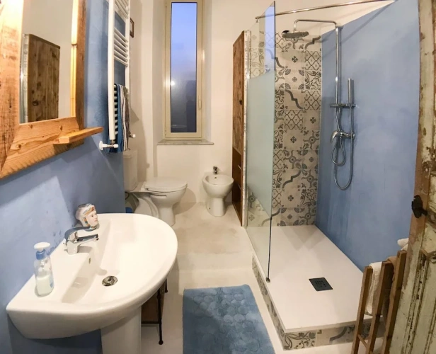 1 Bedroom Apartment with sea view