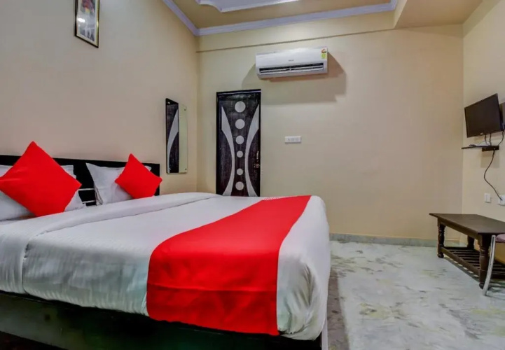 Friends Residency By OYO Rooms