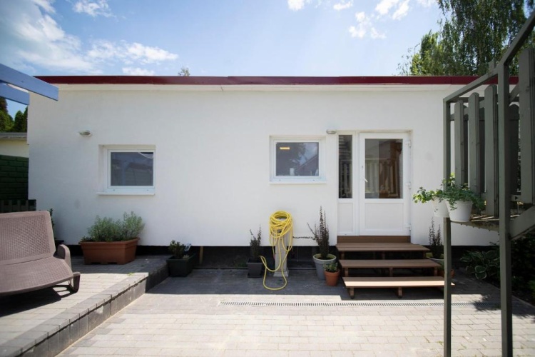 2 Bedrooms Cottage