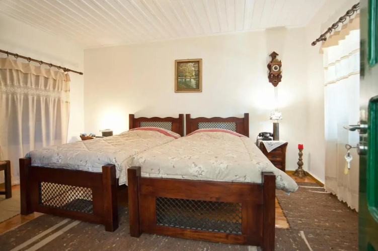 Alexandros Pension