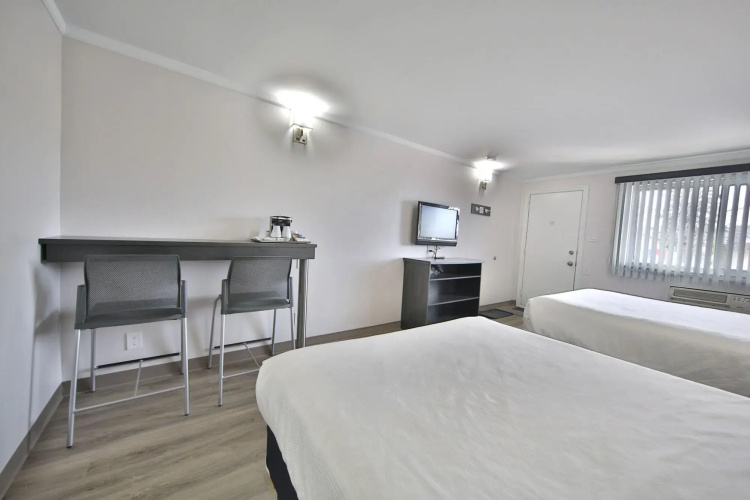 Motel Newstar Laval