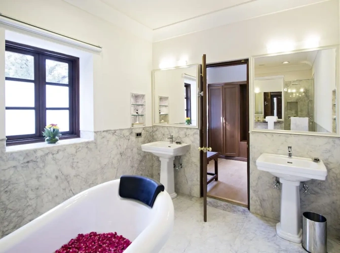 Twin Suite with balcony and with garden view