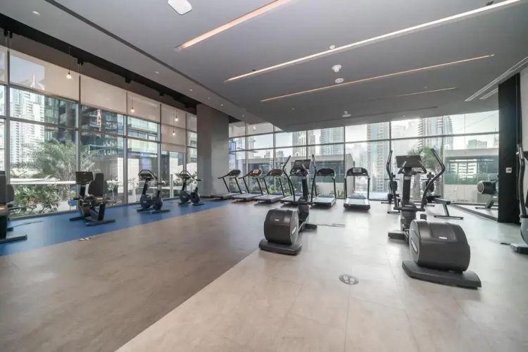 Luxurious apartment with prime location