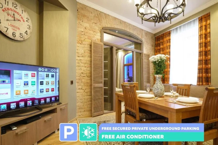 2 Bedrooms Luxury Apartment with balcony